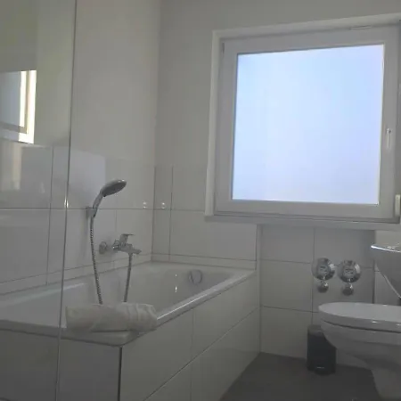 Apartment Happy Homes Fun - Up To 8 - Kueche - W-lan - Netflix - Ps5 - Badewanne *